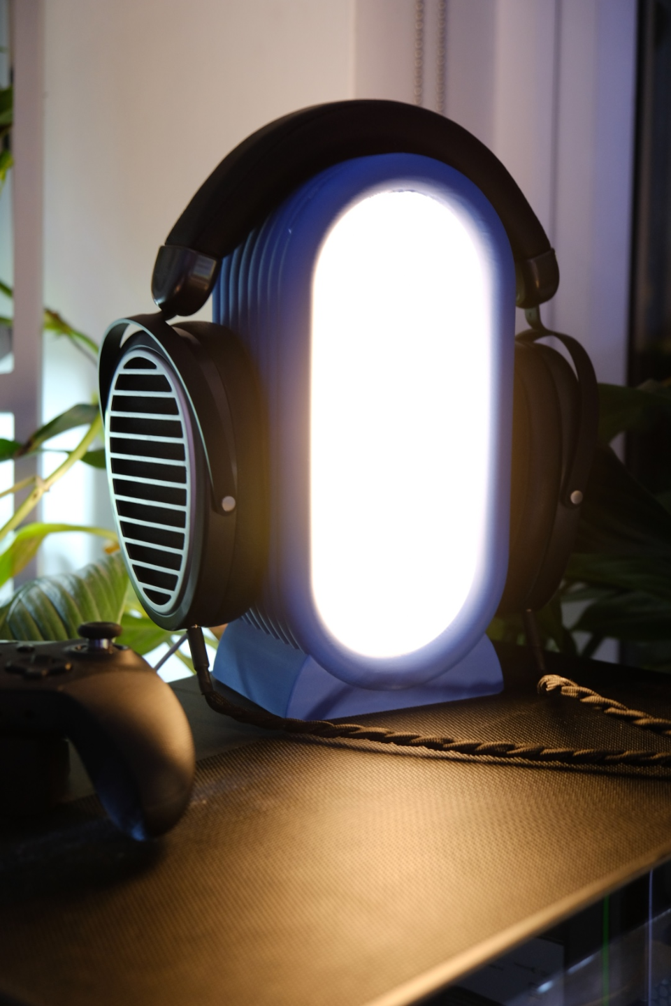 Headphone Stand, Ambient RGB Lamp, ArtDeco Headset Organizer, Minimalist Nightstand