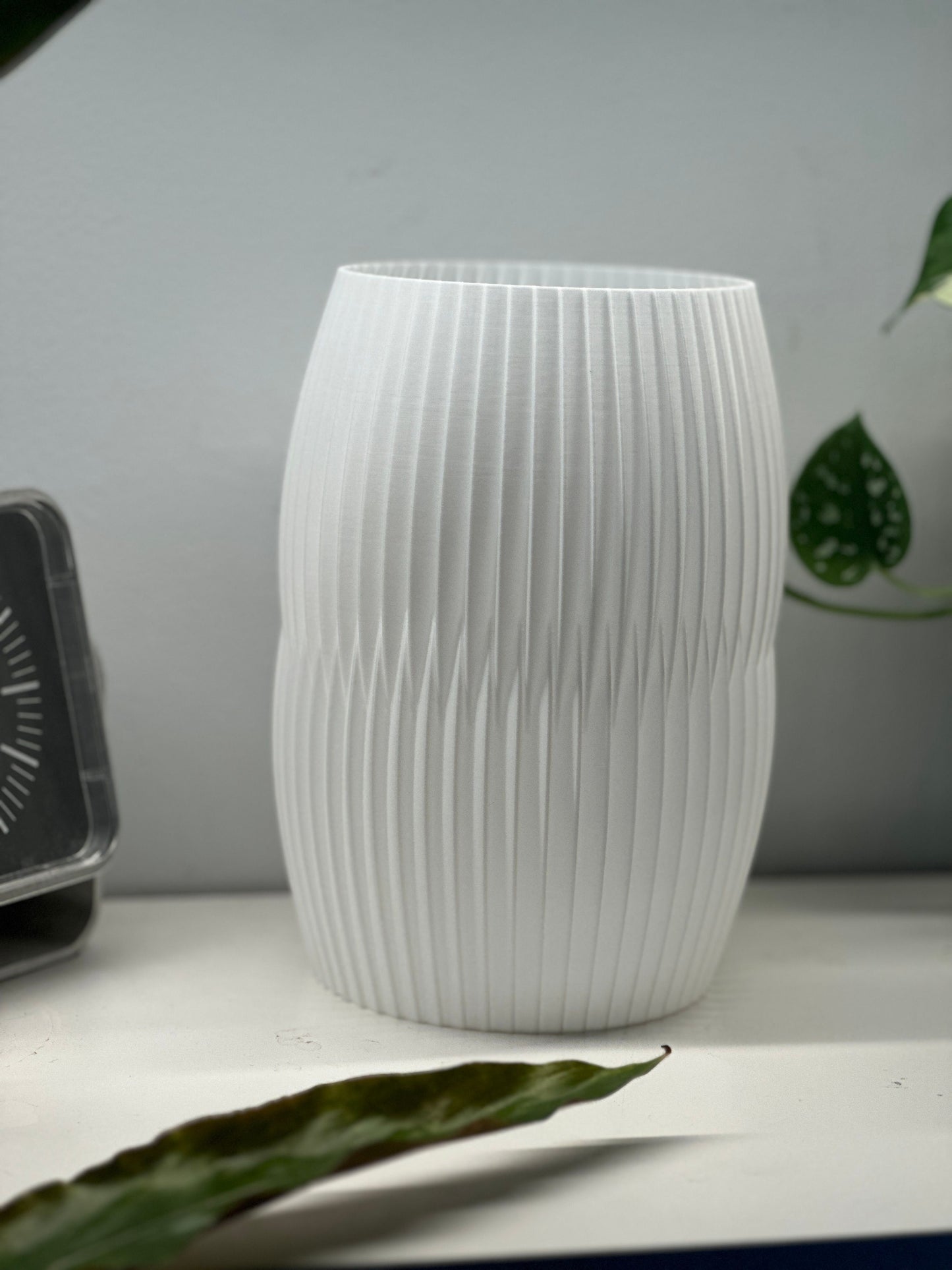 Nordic Style Ribbed Barrel Vase, Original Contemporary Flower Holder, Stylish Sculptural Tabletop Accent Decorative