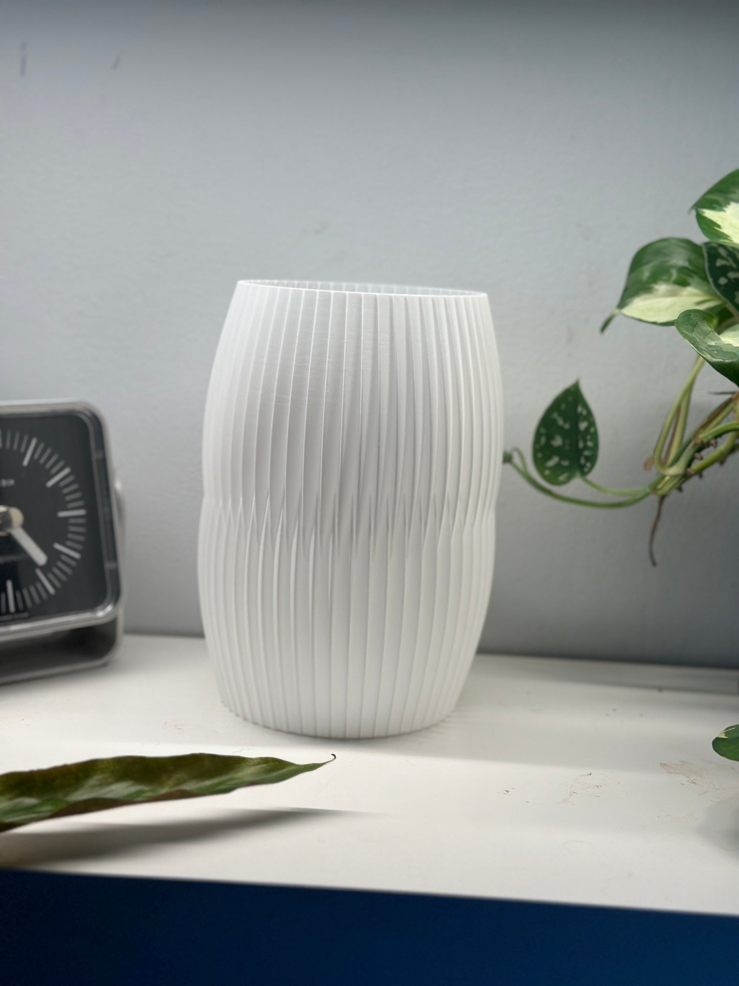 Nordic Style Ribbed Barrel Vase, Original Contemporary Flower Holder, Stylish Sculptural Tabletop Accent Decorative