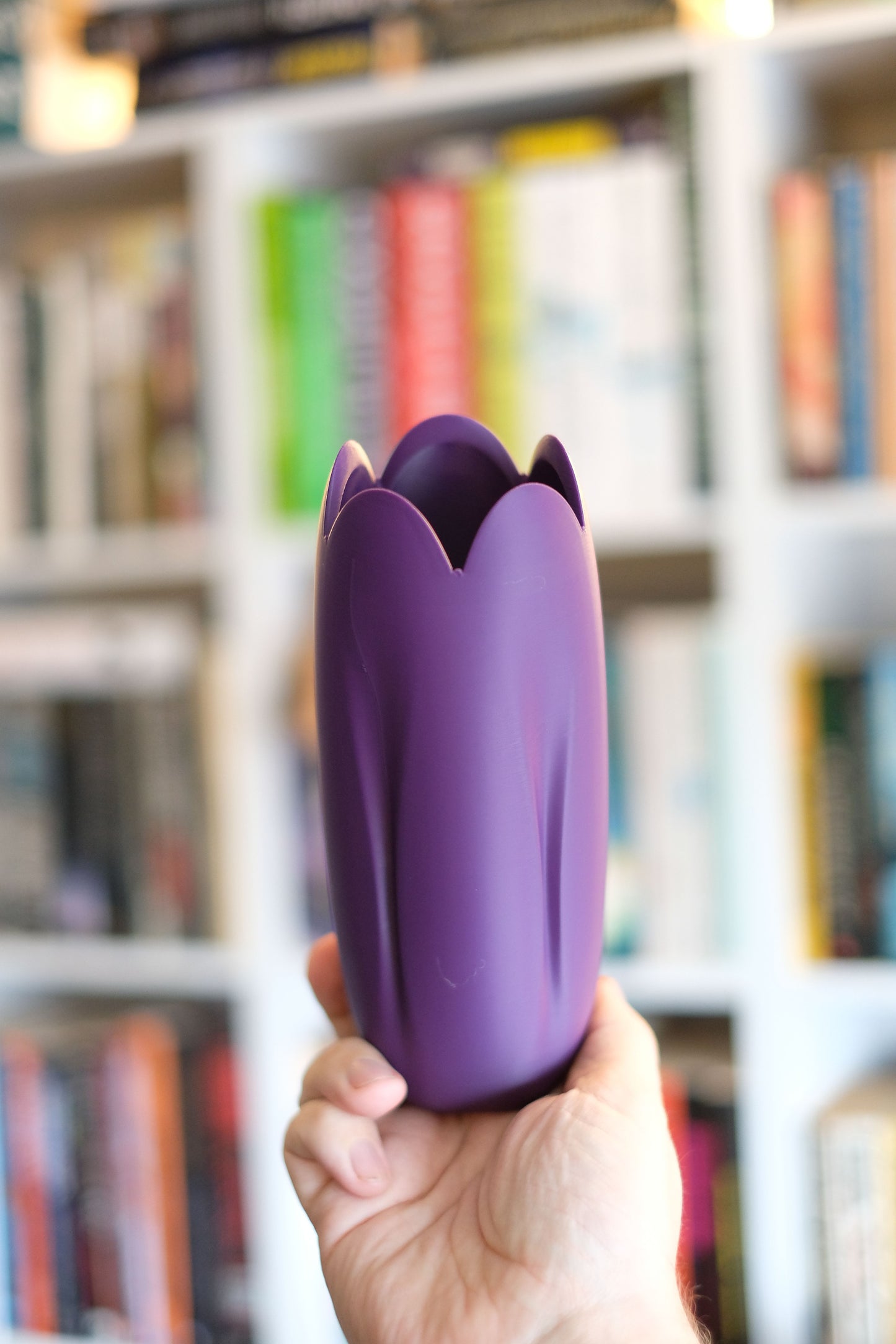 tulip vase, Japandi minimalist tabletop bud holder, contemporary sculptural vessel