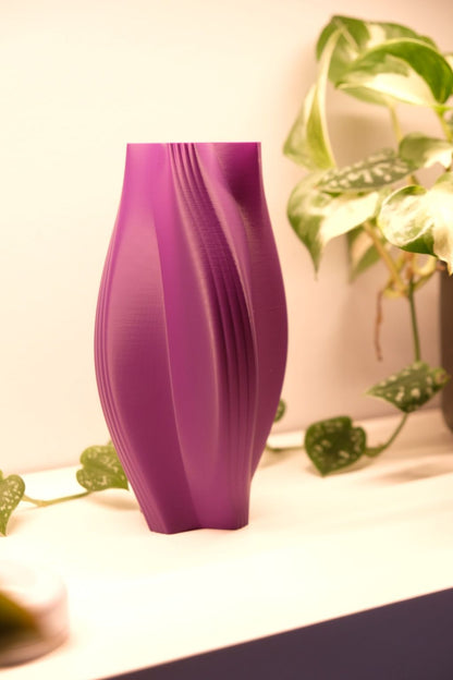 twist vase, spiral tabletop decor, minimalist bud holder, japandi statementpiece