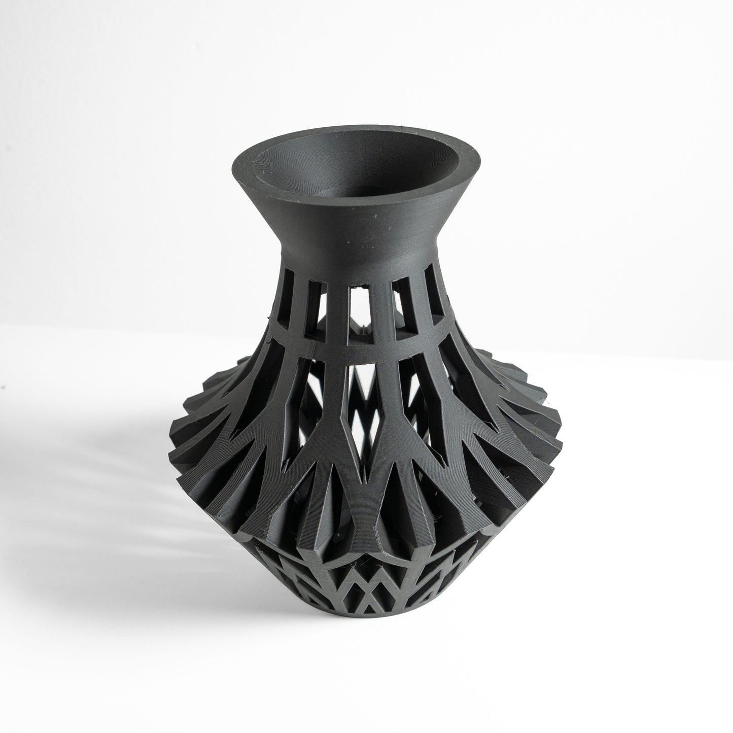 Elegant Modern Vase, Geometric Curved Contemporary Vessel, Artistic Tabletop Accent, Nordic Minimalist Flower Holder