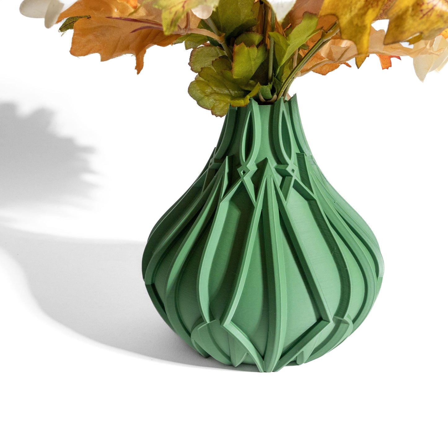 Vase Wave Form, Contemporary Tabletop Decorative, Dynamic Ocean Floral Vessel, Fluid Motion Ripple Design