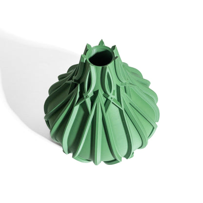 Vase Wave Form, Contemporary Tabletop Decorative, Dynamic Ocean Floral Vessel, Fluid Motion Ripple Design