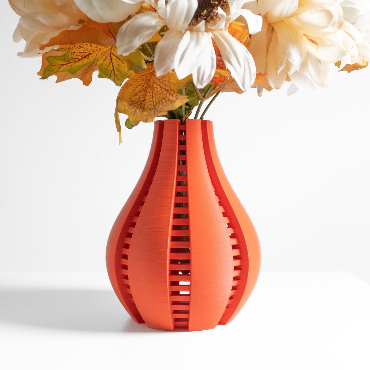 Modern Vase, Tabletop Decor, Sculptural Wave, Minimalist Interiors Desk Organizer