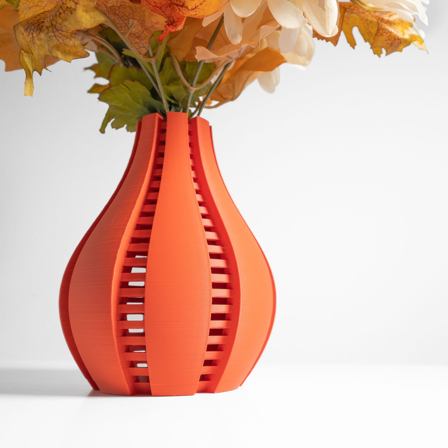 Modern Vase, Tabletop Decor, Sculptural Wave, Minimalist Interiors Desk Organizer