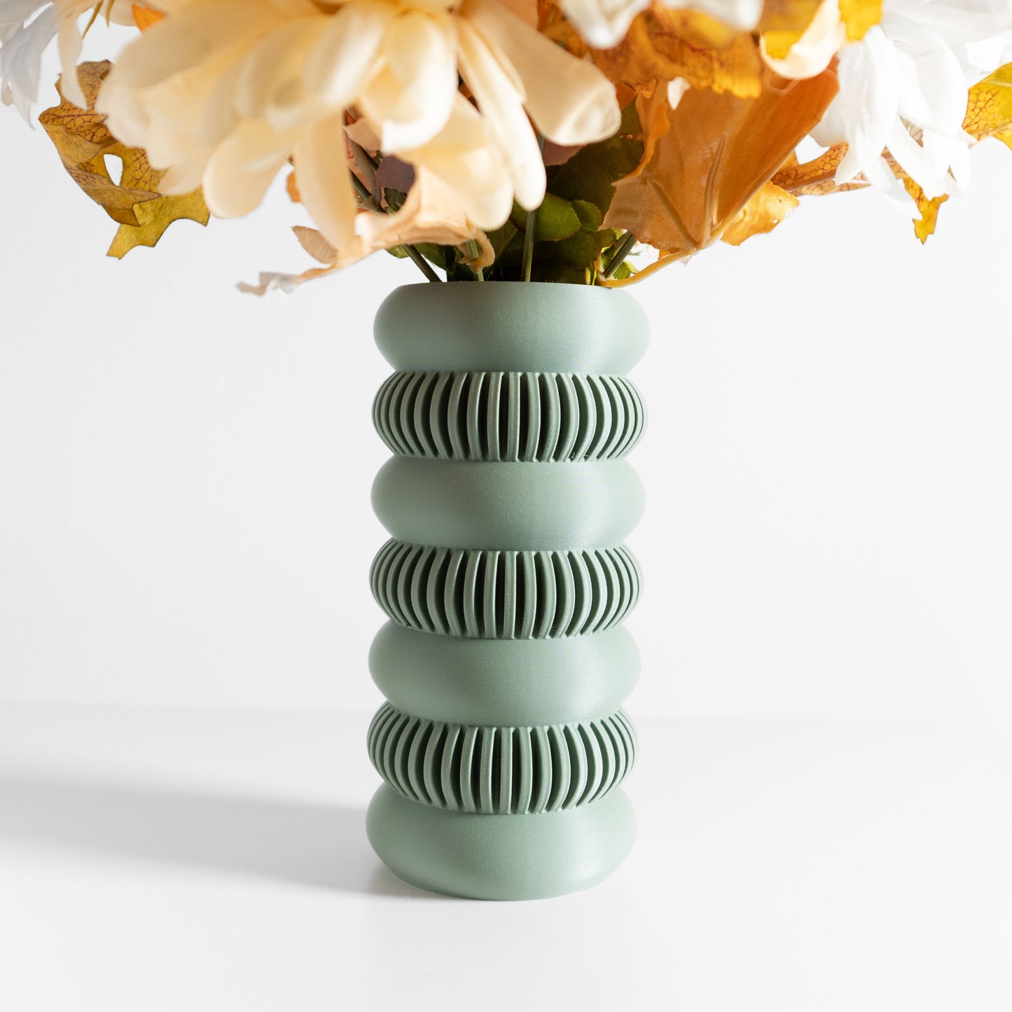 Minimalist Vase, Scandinavian Tabletop Botanical Container, Dried Stem Display, Elegant