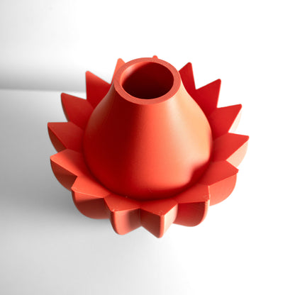 modern vase, minimalist sculptural tabletop centerpiece shelf styling apartment living