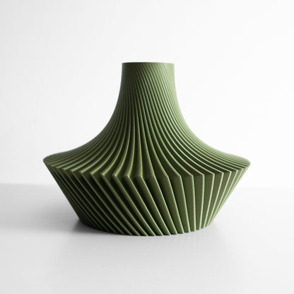 Modern Vase, Minimalist Sculptural Planter, Desk Decor, Flower Holder, Centerpiece