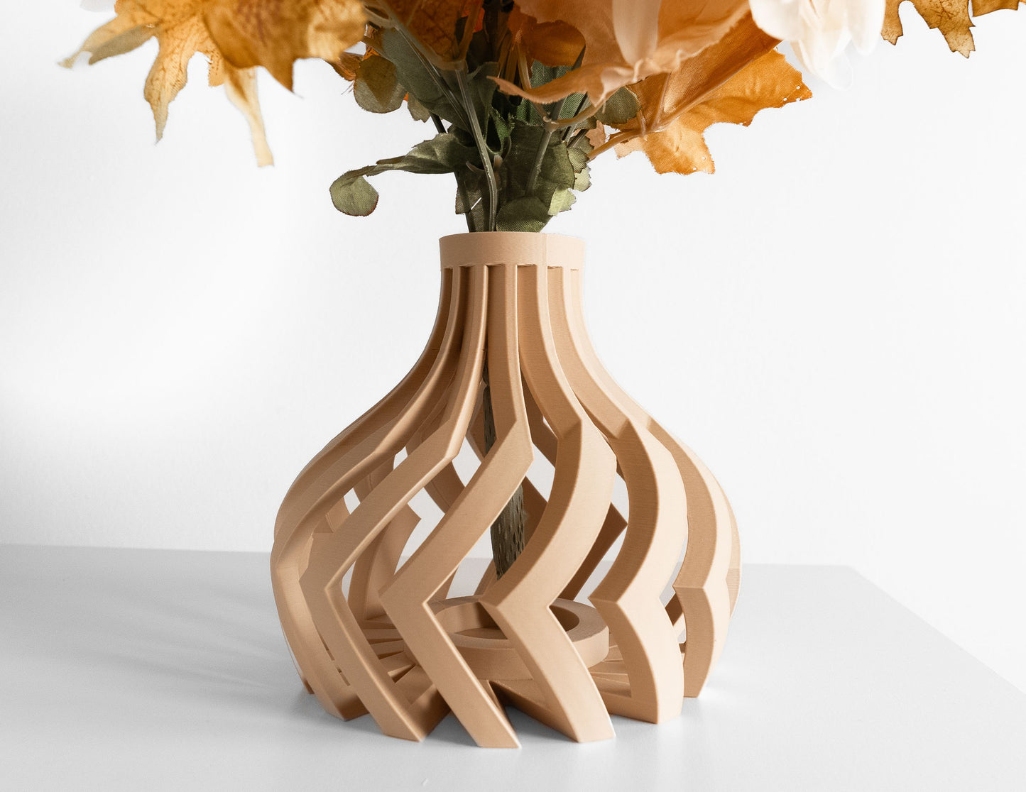 Minimalist Vase, Sculptural Flower Vessel, Coffee Table Centerpiece, Modern Accent