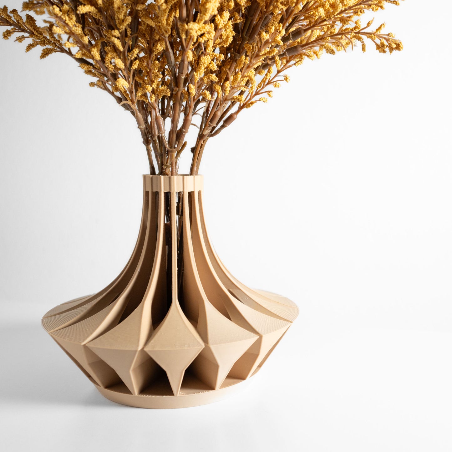 Modern Vase, Sculptural Tabletop Accent, Decorative Dried Flower Holder, Minimalist