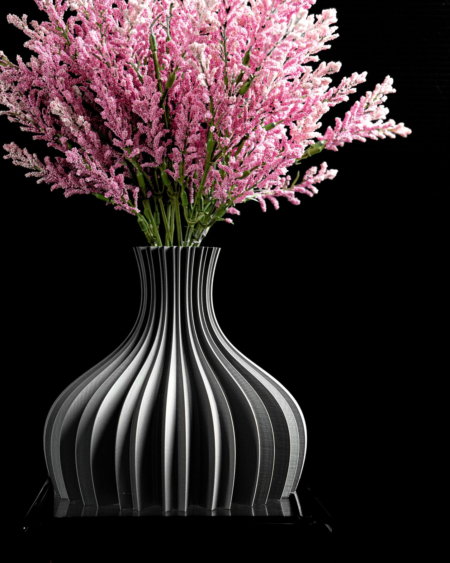 flower vase, ribbed vessel, minimalist tabletop accent, dried arrangement holder