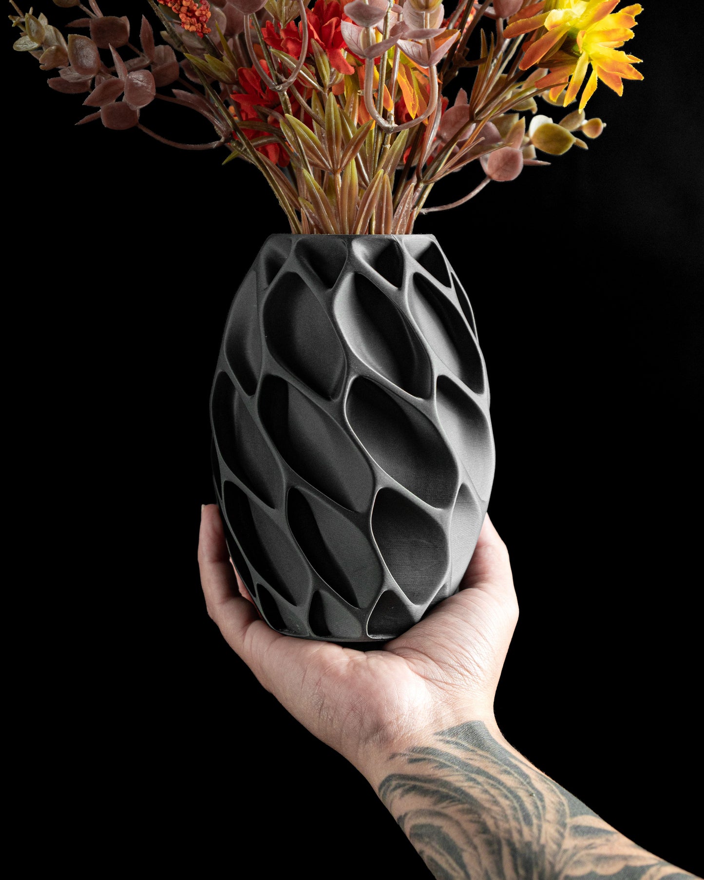 flower vase, scandinavian tabletop statement, fractal design, dried stems accent