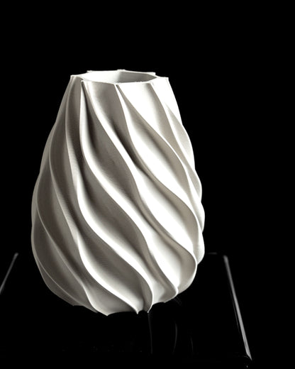 Twisted Vase, Contemporary Table Decor, Elegant Floral Holder, Workspace Mantelpiece