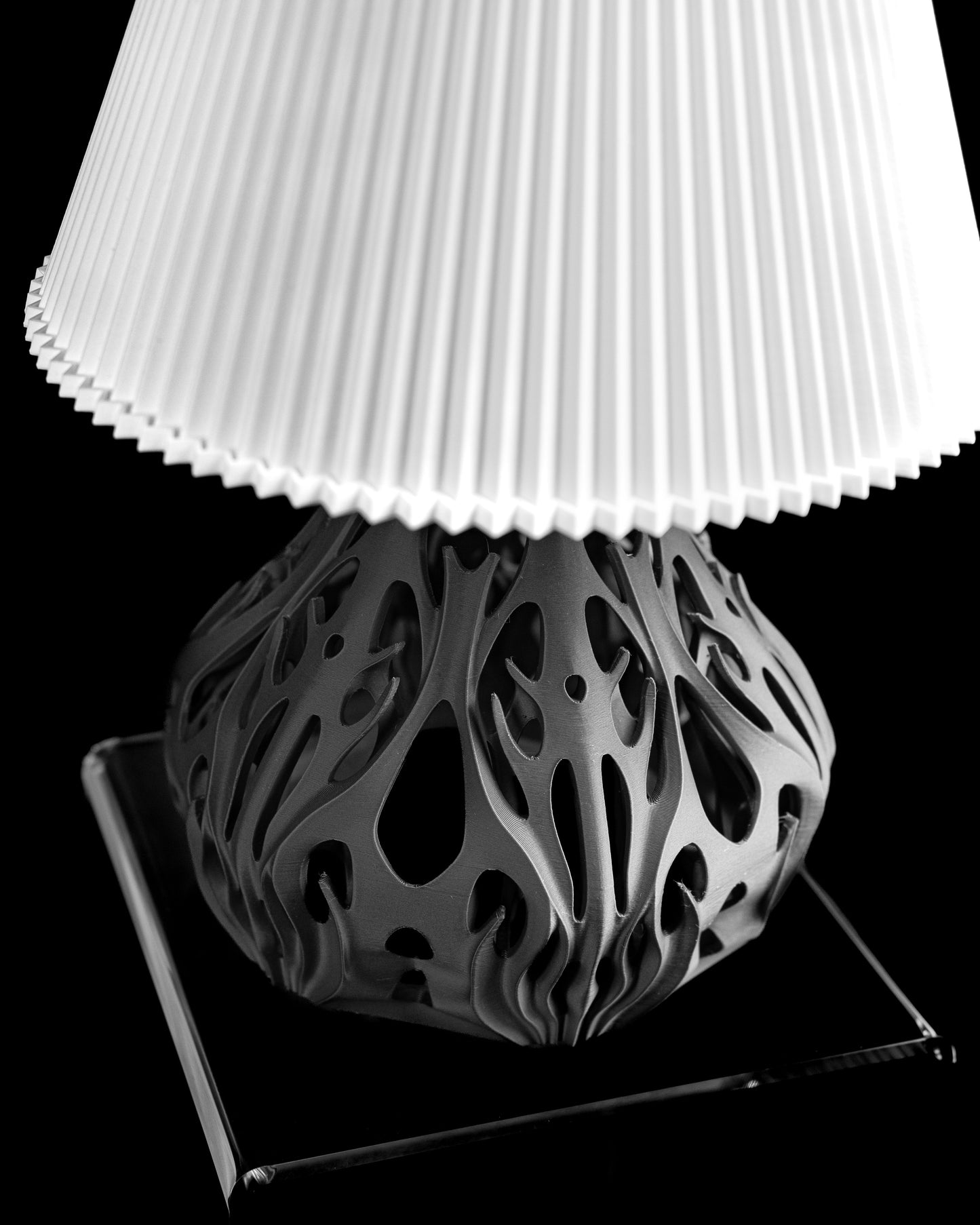Table Lamp Flutter Shade, Ambient Nightstand Reading Light, Dragon Nighttime Illumination, Bedroom Lighting
