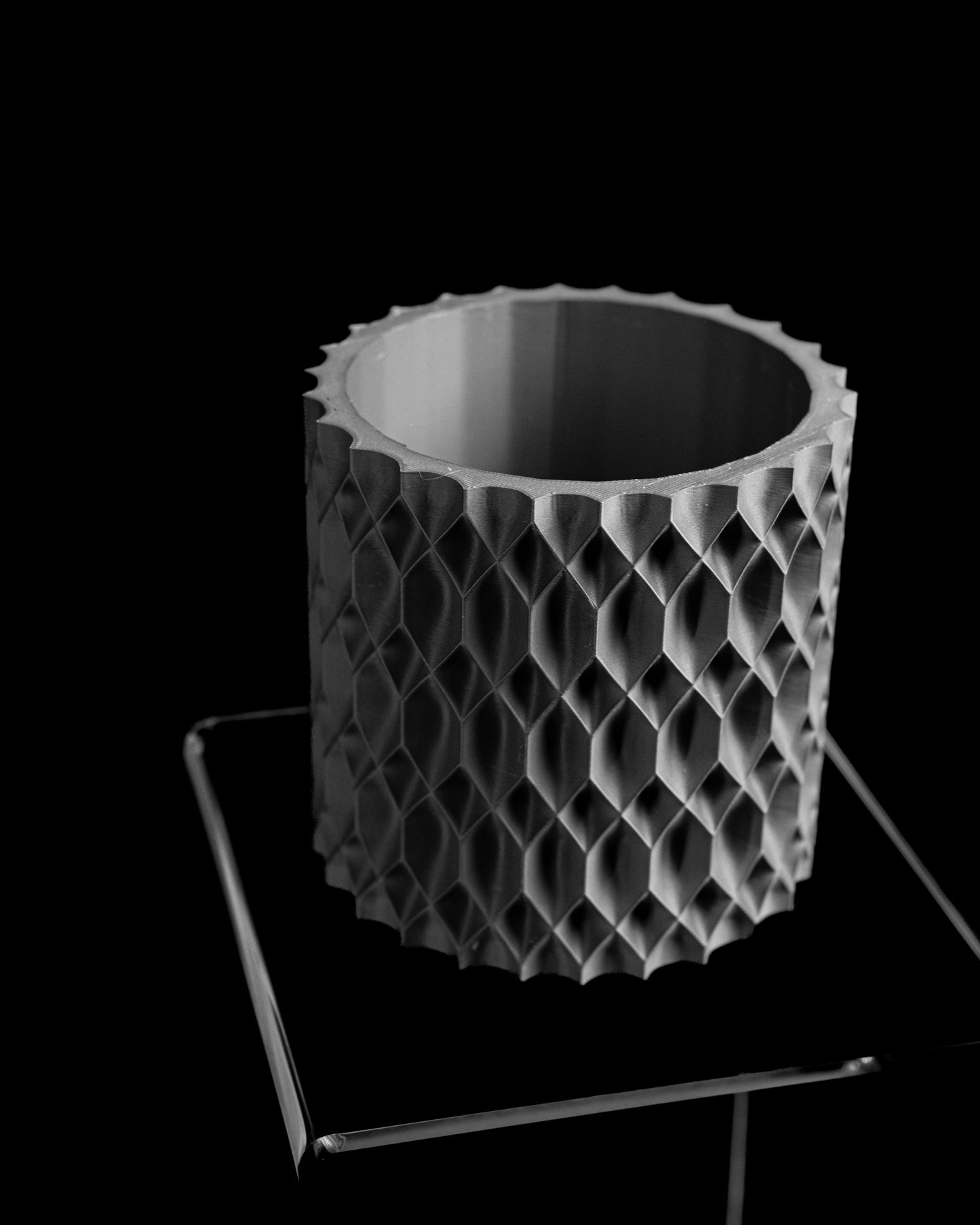 Planter Pot, Sculptural Nordic Vessel, Minimalist Plant Container, Desk Organizer