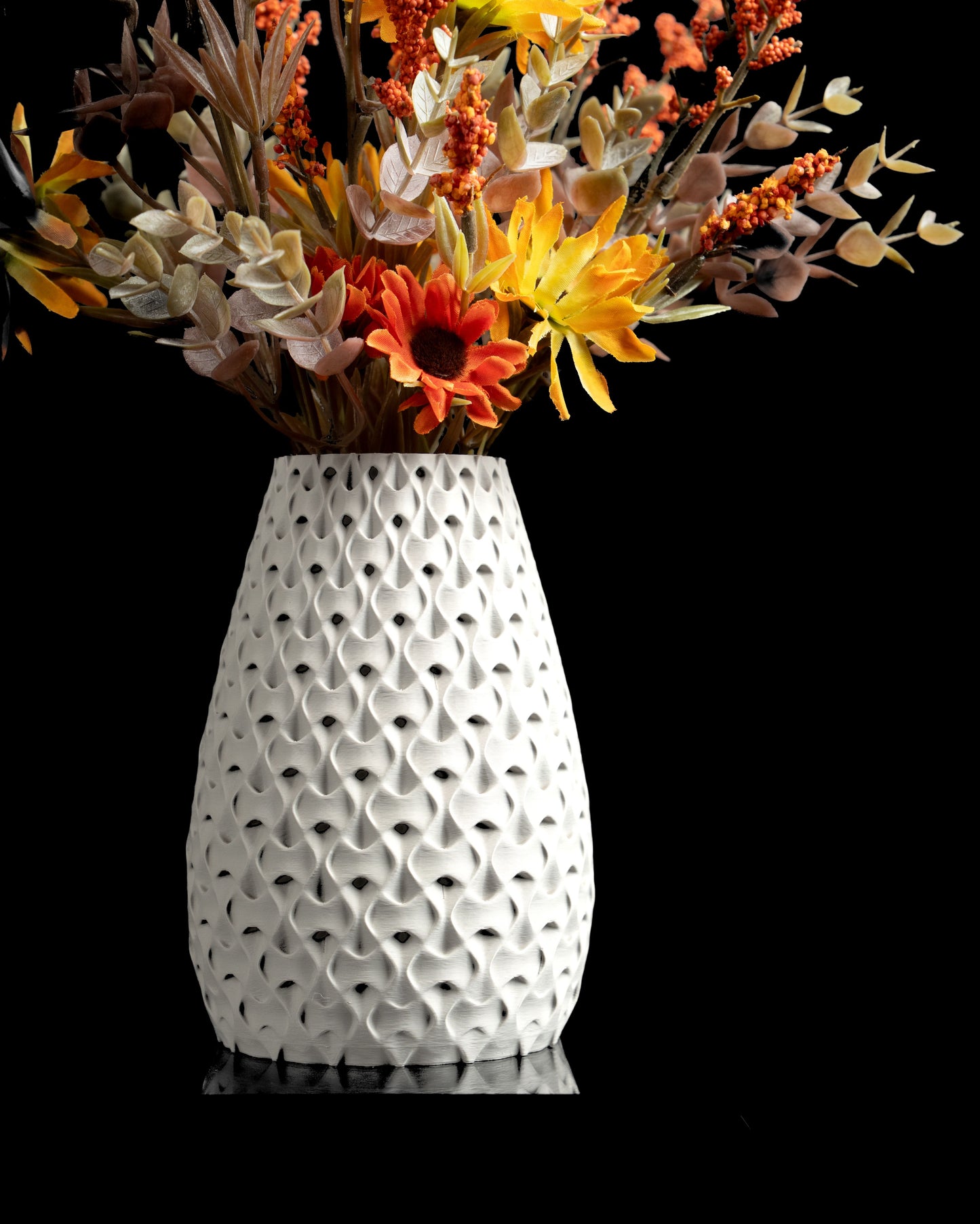 Minimalist Vase, Sculptural Centerpiece, Contemporary Flower Holder, Scandinavian Table Accent