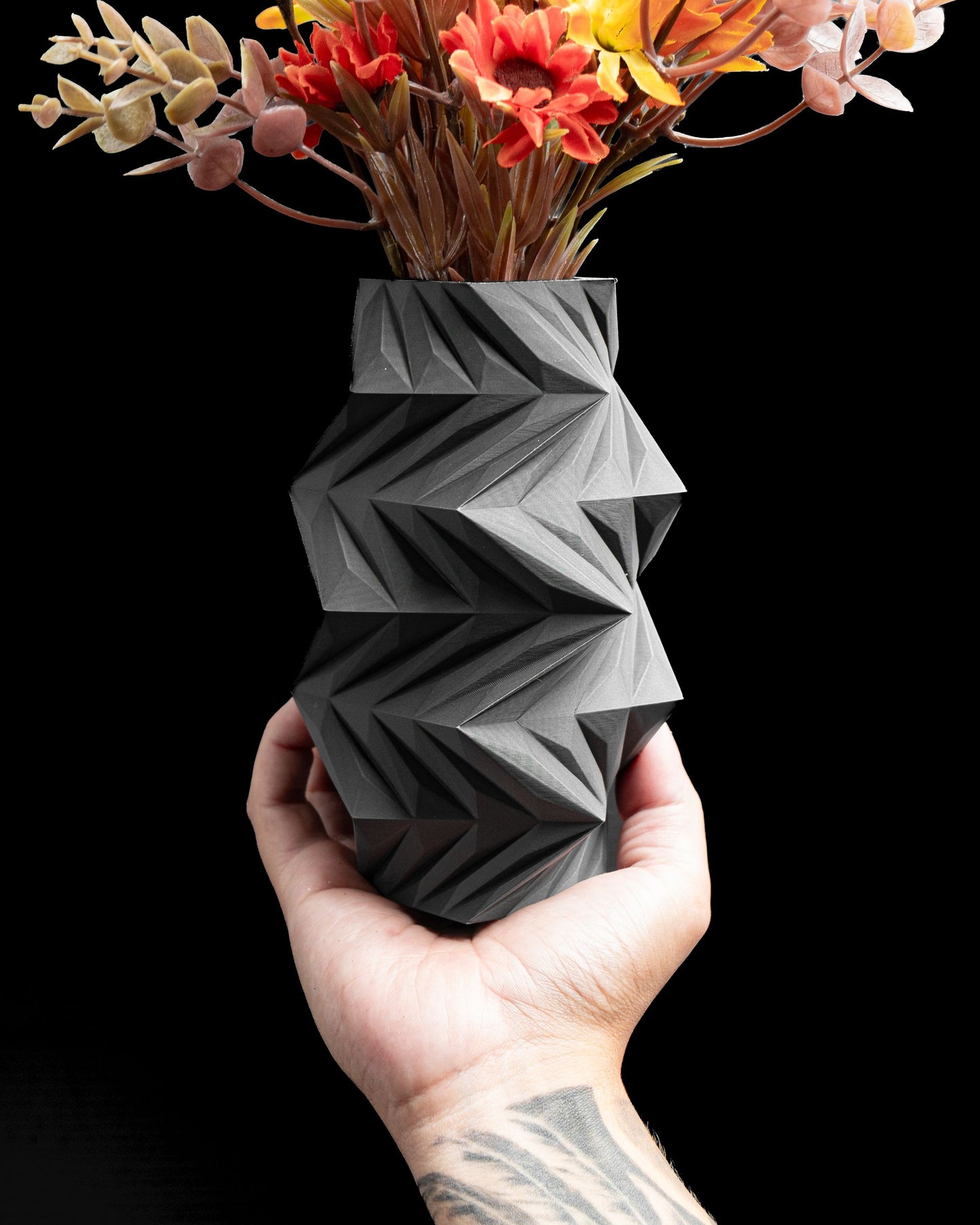 Modern Vase, Tabletop Planter, Sculptural Flower Holder, Minimalist Desk Accent.