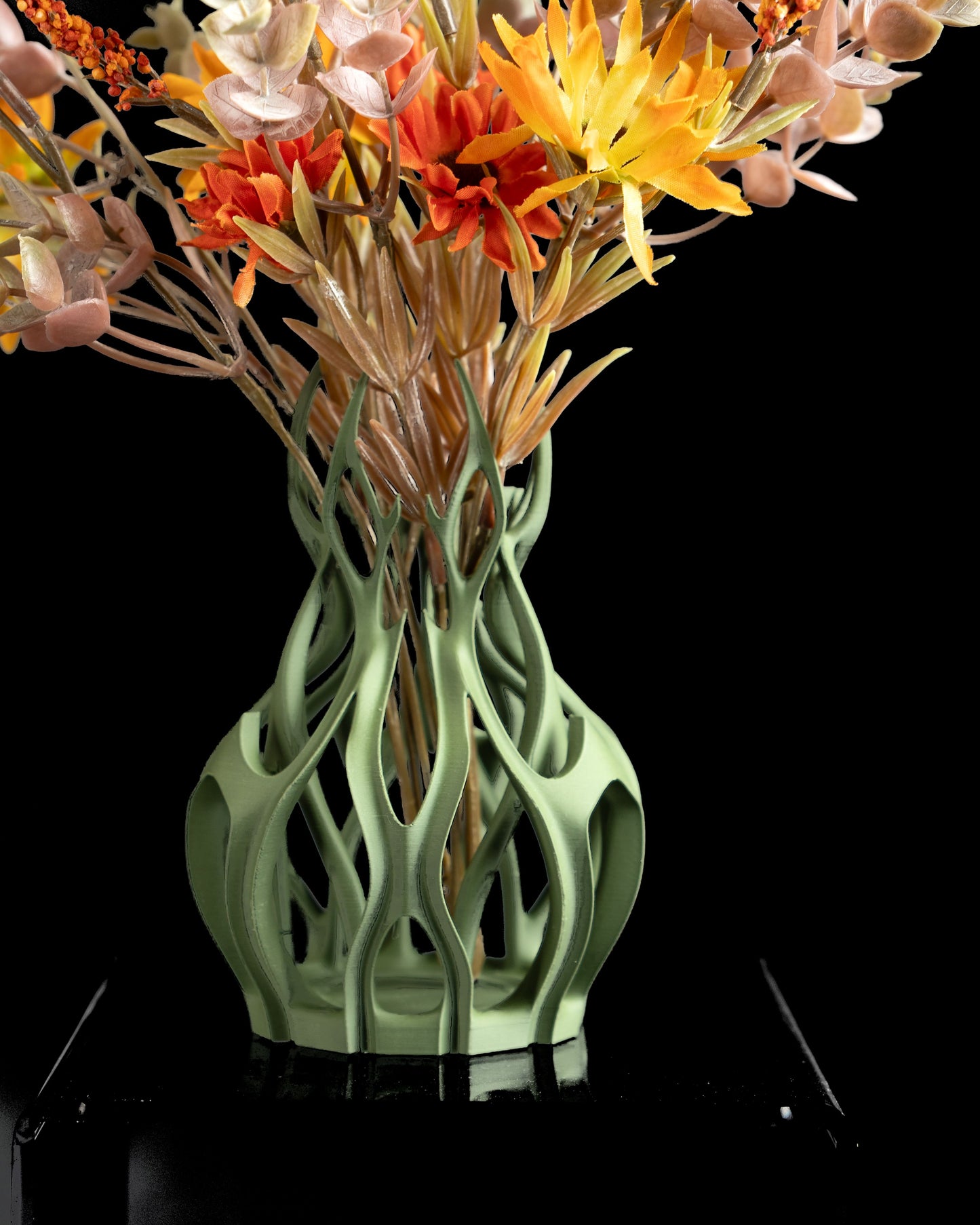 Original Geometric Ripple Vase, Contemporary Tabletop Flower Holder, Stylish Flowering Space Accent, Art Deco