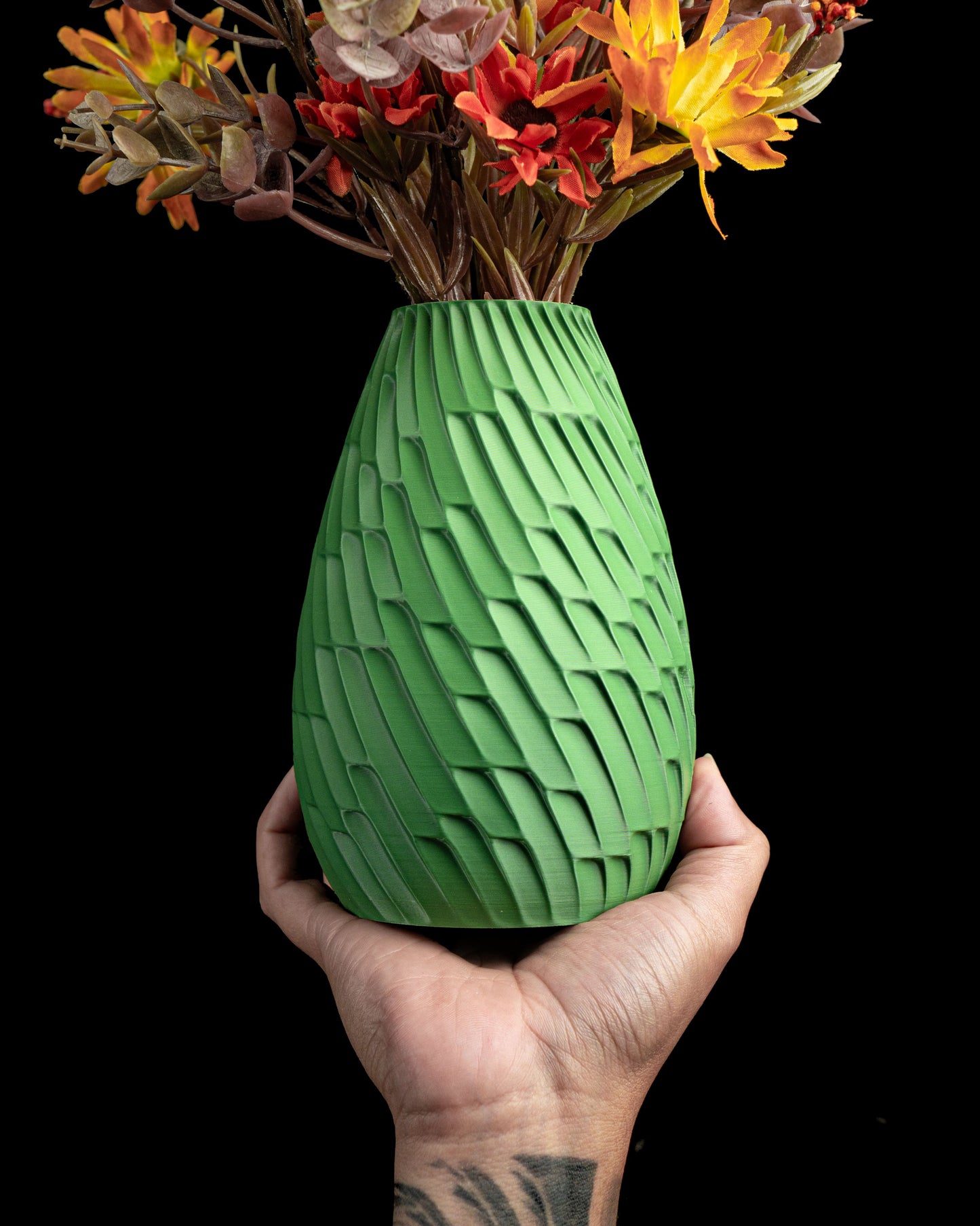 Modern Vase, Decorative Ripple Minimalist Tabletop Flower Holder Contemporary Elegance