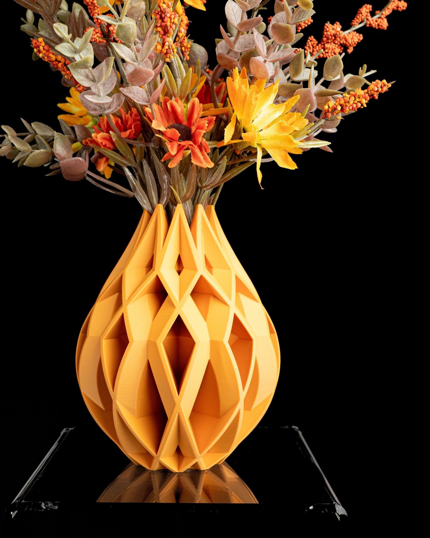 Geometric Vase, Minimalist Tabletop Vessel, Modern Sculptural Accent, Elegant White