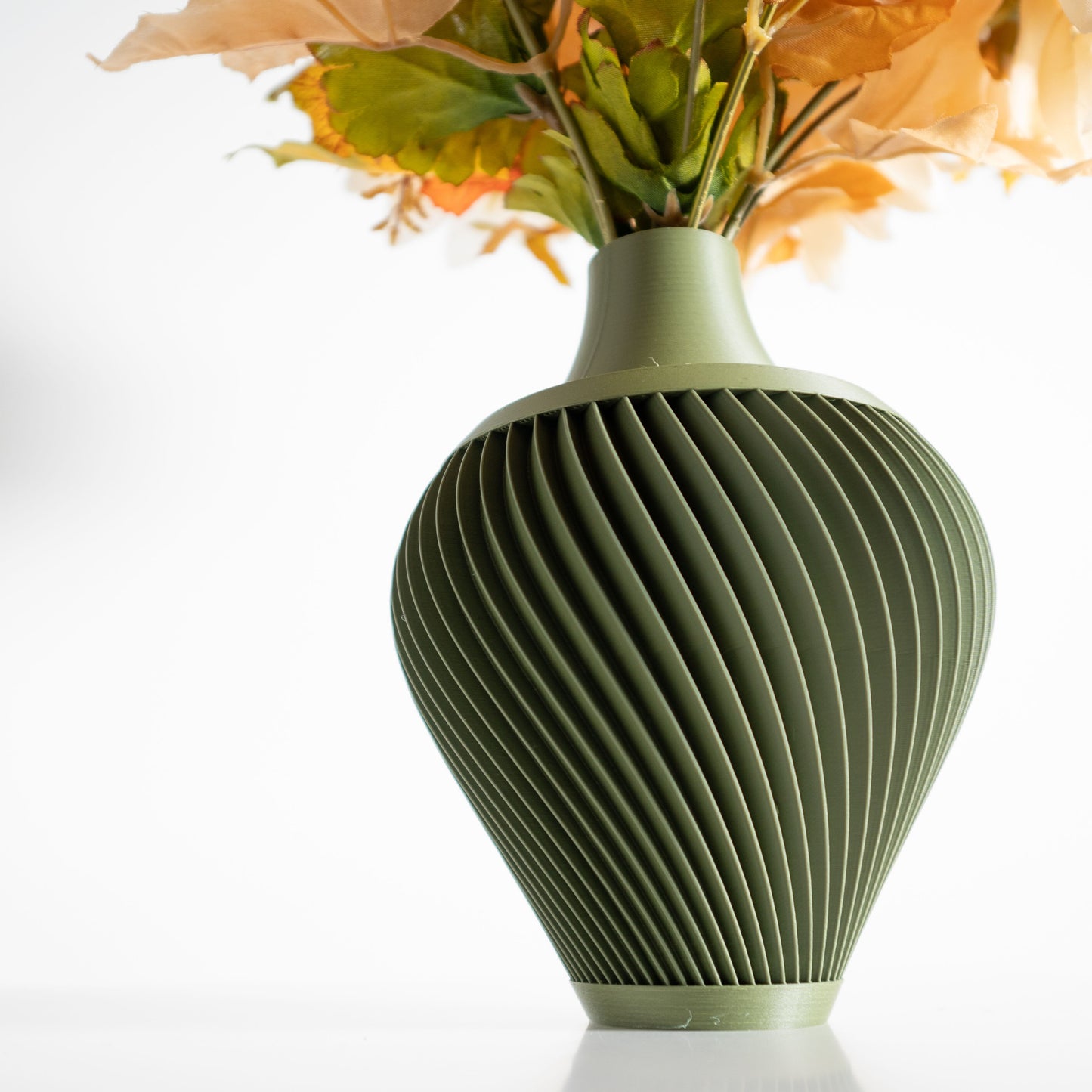 Modern Vase, Geometric Centerpiece, Sculptural Tabletop Accent, Decorative Flower Holder