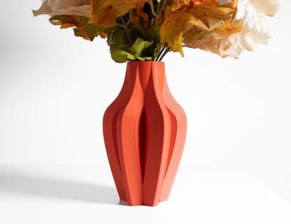 Organic Ceramic-Look Vase, Table Vessel, Modern-Sculptural Desk Accent, Soft Fractal Nordic Style