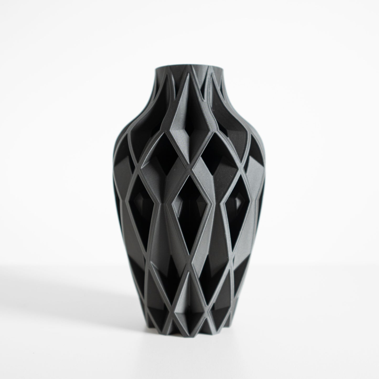Minimalist Vase, Nordic Tabletop Flower Holder, Modern Mantelpiece Accent, Sculptural