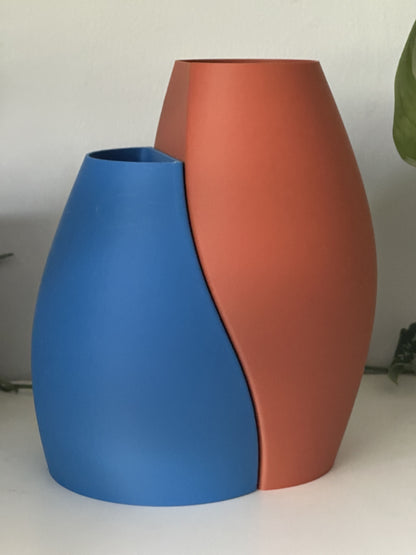 Unique Interlocking Dual Vase Set, Stylish Organic Curved Vessels, Minimalist Japandi Tabletop-Ready Statement Pair