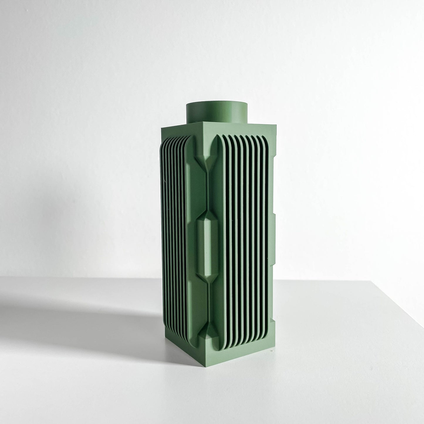 Sculptural Vase, Curved Ceramic Look Floral Holder Tabletop Display Contemporary