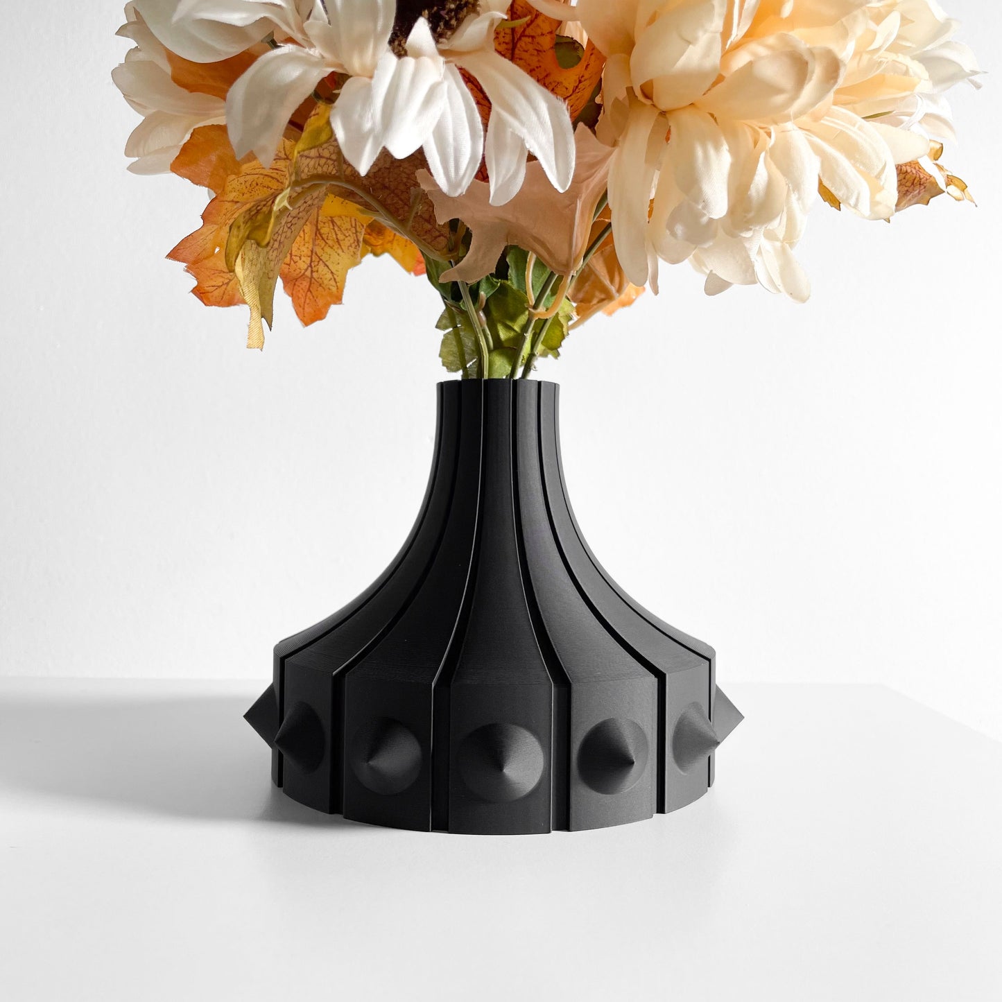 Modern Sculptural Vase, Minimal Flower Holder, Contemporary Table Decor Display