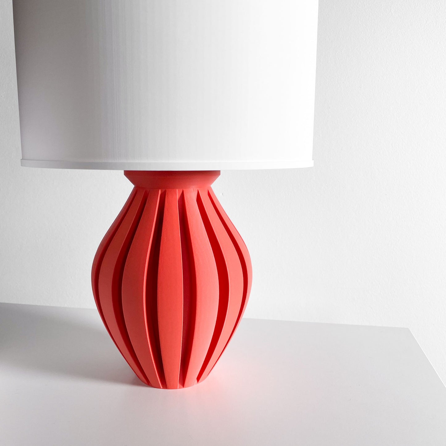 Art Deco, Stylish Lamp,Nordic Style, Ceramic Looked, Bedside Nightstand Light, Elegant Accent