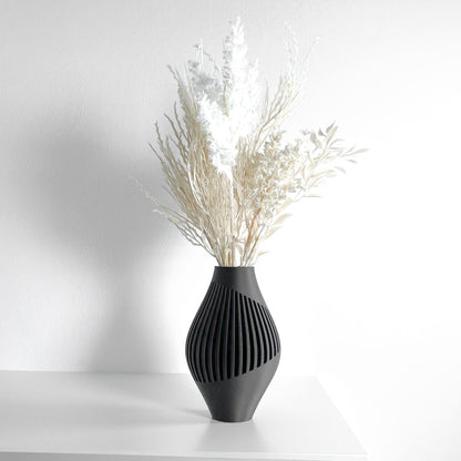 Modern Vase, Minimalist Flower Holder, Sculptural Centerpiece for Tabletop, Tulip Display