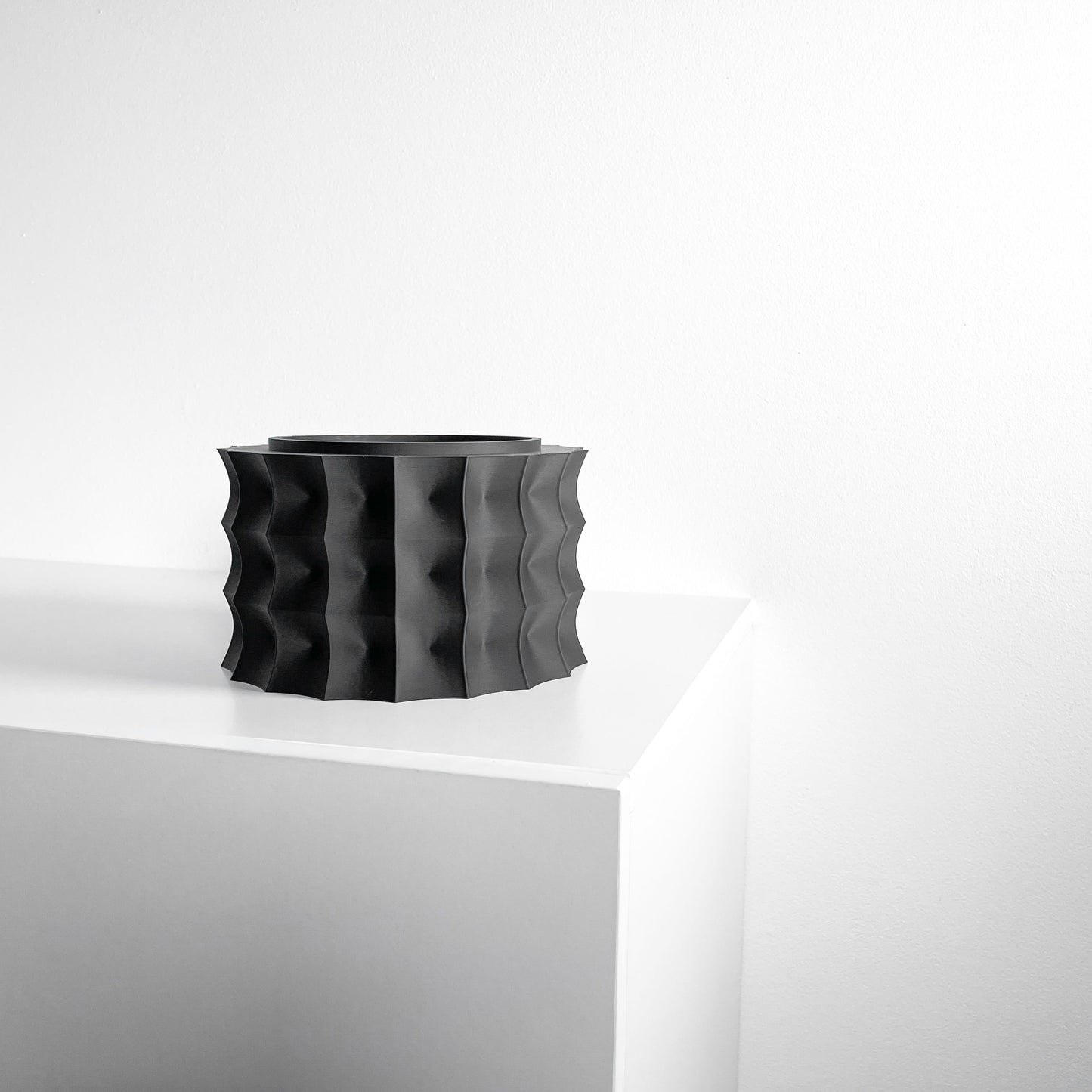 Planter Pot, Sculptural Desktop Herb Organizer, Modern Workspace Greenery Accent