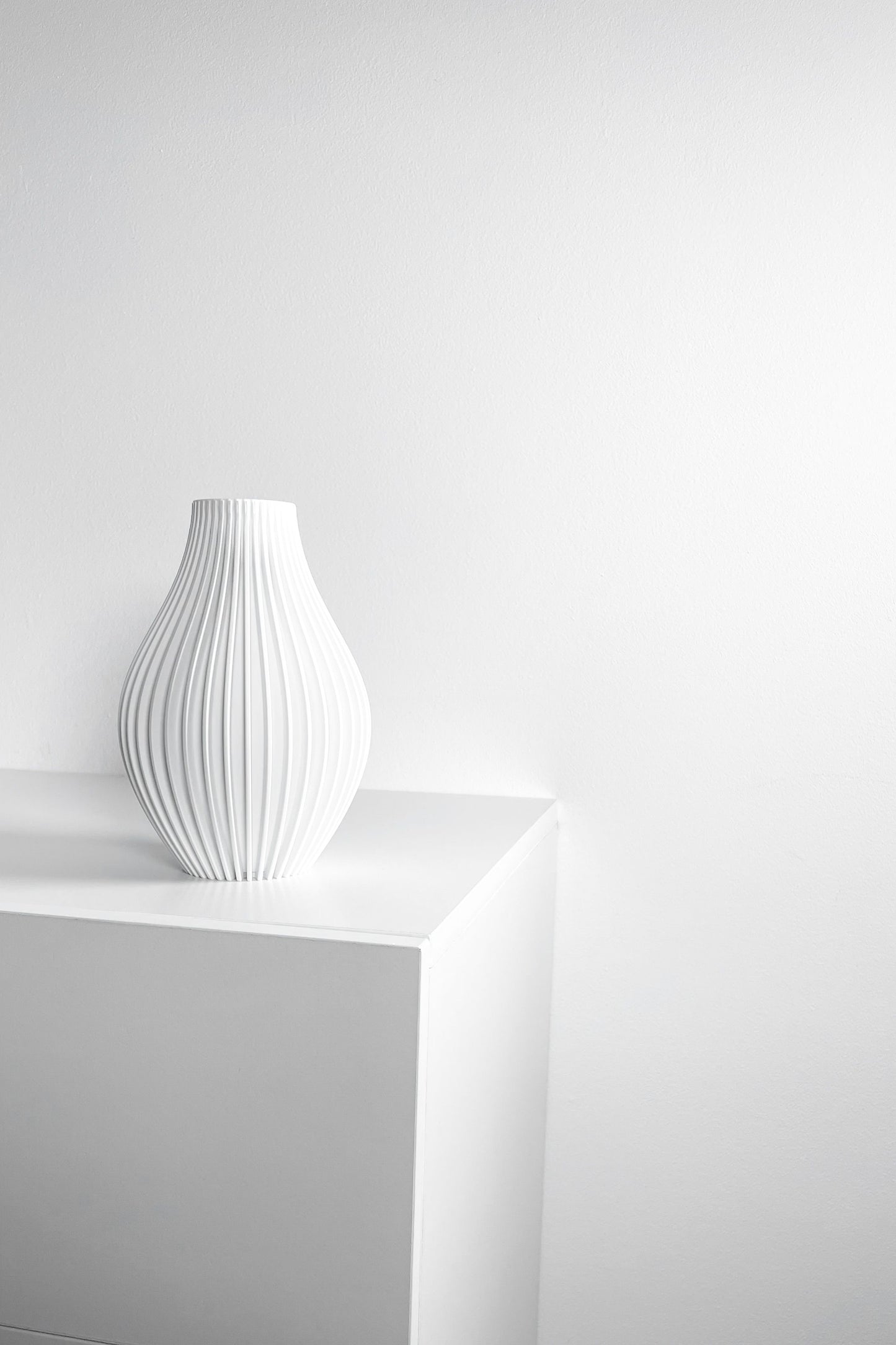 Vase, Contemporary Tabletop Flower Holder, Mantel Accent, Preserved Stems Showpiece, Nordic Style Vase