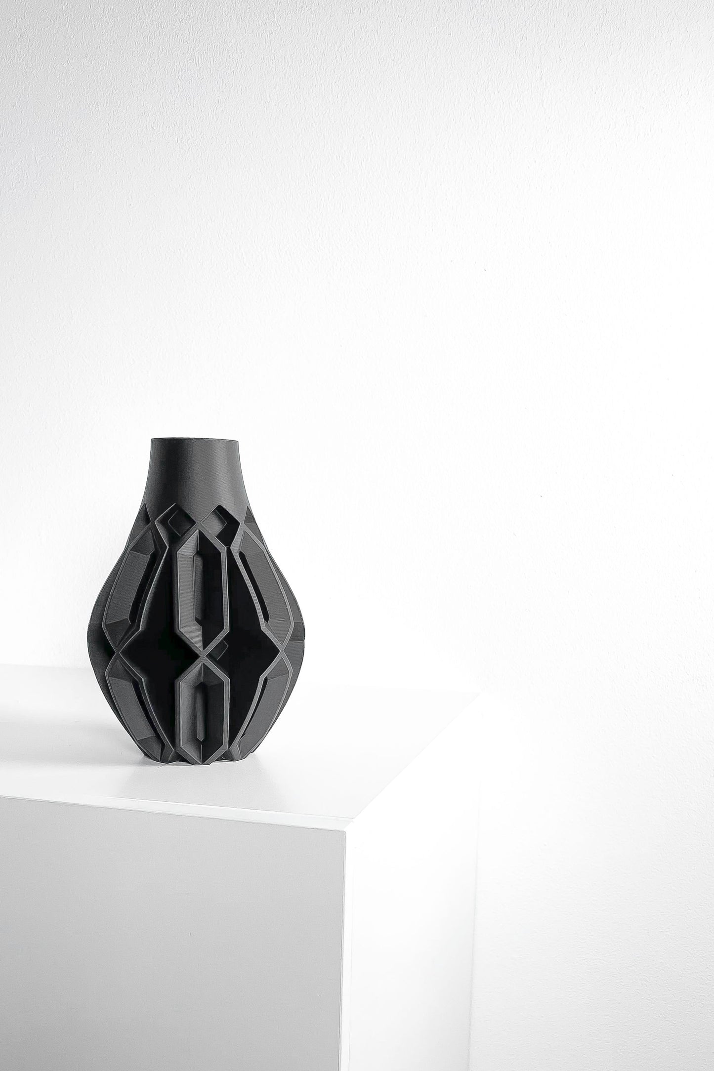 Vase, Sculptural Contemporary Dried Flower Holder, Minimalist Modern Shelf Decor