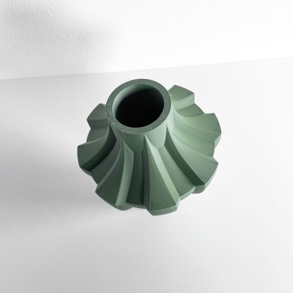 Modern Vase, Nordic Minimalist Sculptural Tabletop Decoration, Elegant Flower Holder