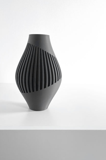 Modern Vase, Minimalist Flower Holder, Sculptural Centerpiece for Tabletop, Tulip Display