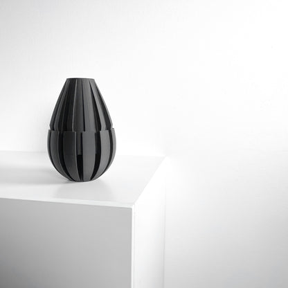 Modern Vase, Curved Statementpiece, Mantel Accent, Desk Centerpiece, Nordic Minimalist