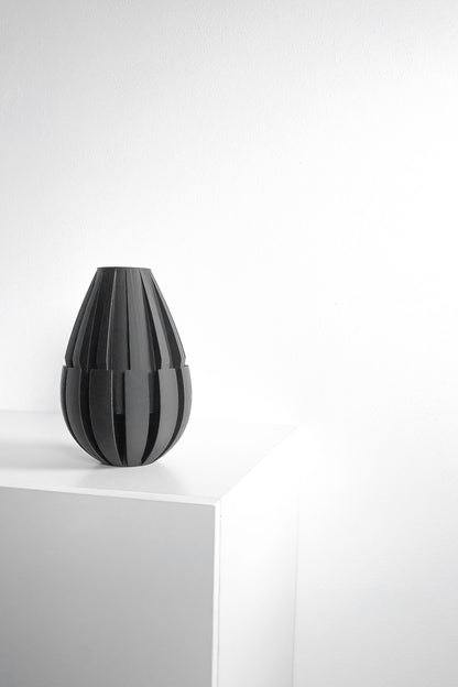 Modern Vase, Curved Statementpiece, Mantel Accent, Desk Centerpiece, Nordic Minimalist