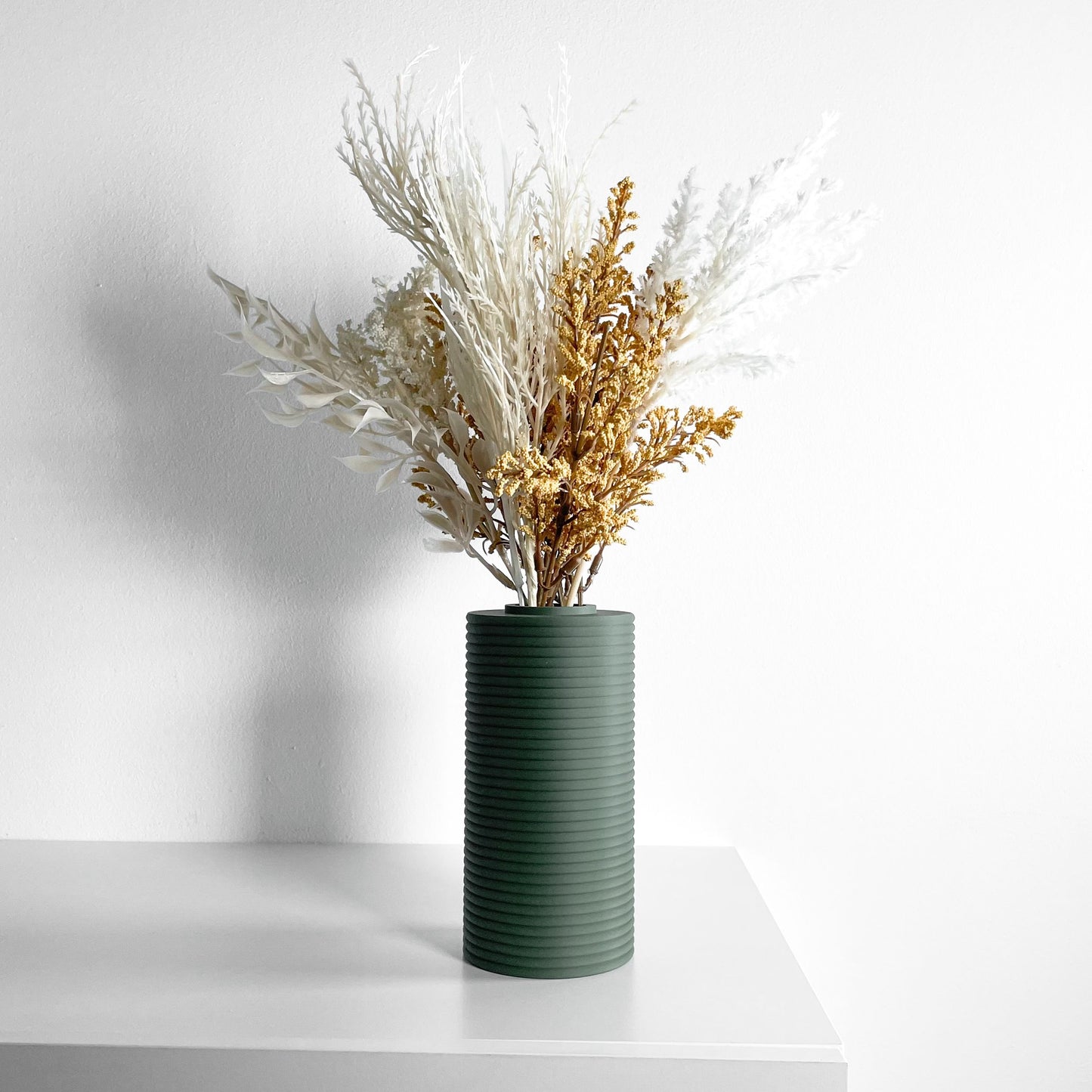 modern vase, minimalist tabletop accent, japandi floral display, versatile organizer