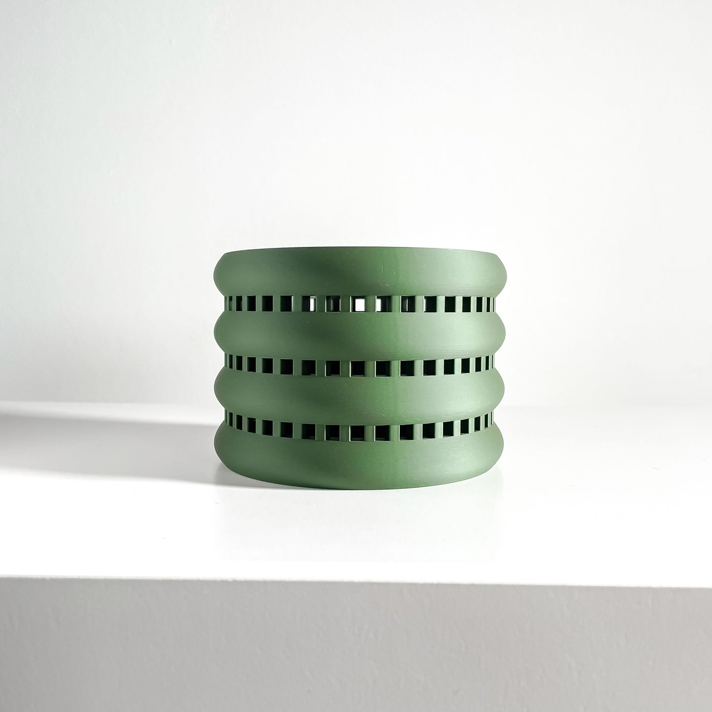 Orchid Planter, Ventilated Root Optimizing Moisture Control, Easy Repotting Display