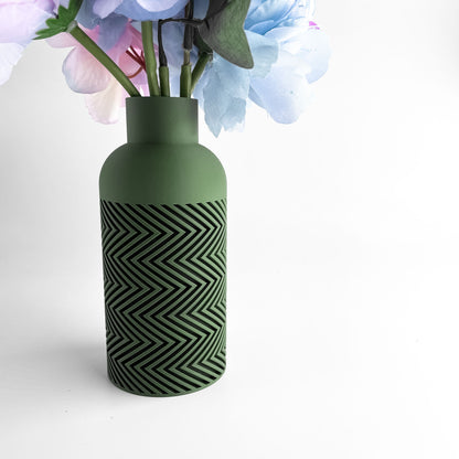 Geometric Vase, Modern Minimalist Tabletop Decor, Floral Display, Nordic Accent.