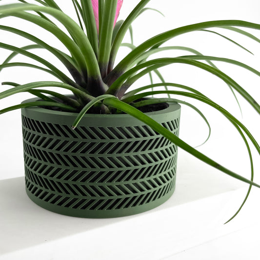 Planter Pot, Sculptural Indoor Vessel, Herb Container, Minimalist Desk Organizer