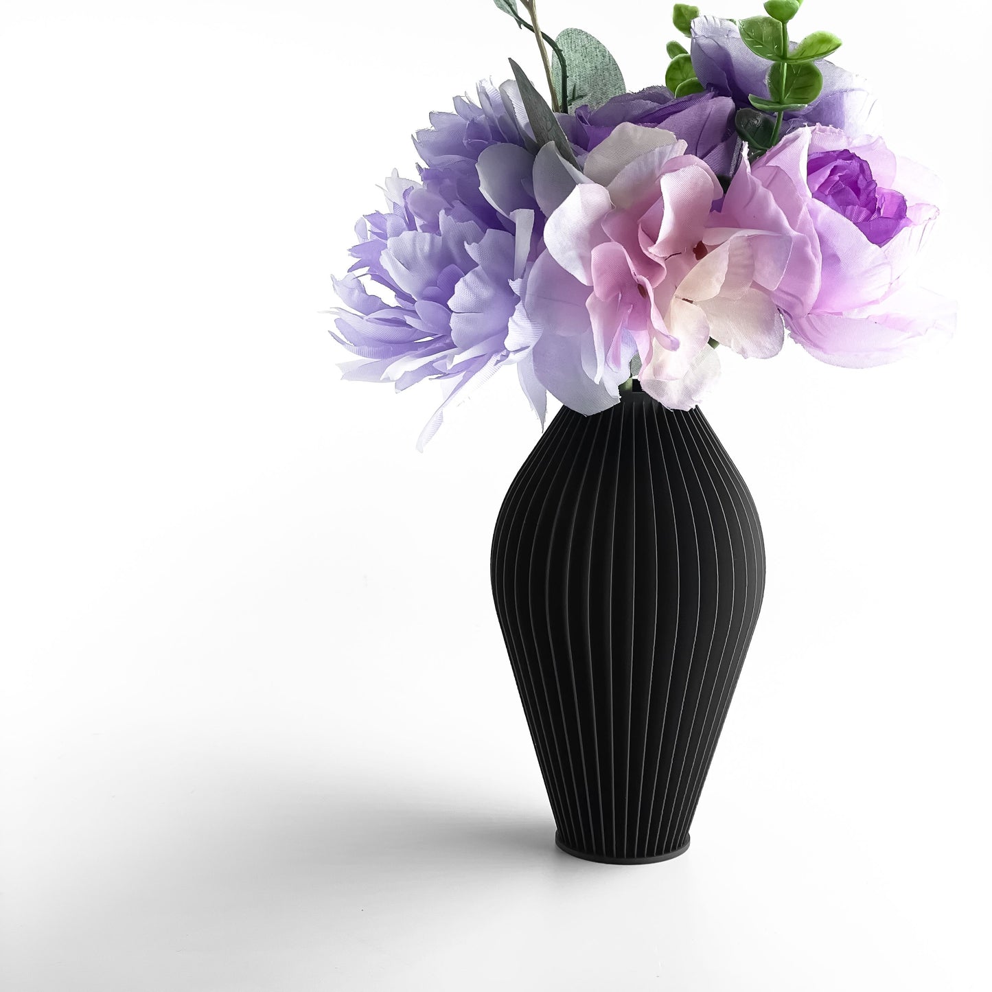 Vase Ornamental Rippled, Tabletop Flower Holder, Workstation Accent, Nordic Style, Midnight Black