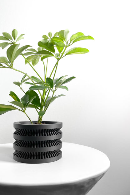 Modern Planter Pot, Scandinavian Succulent Vessel, Elegant Desktop Organizer Accent