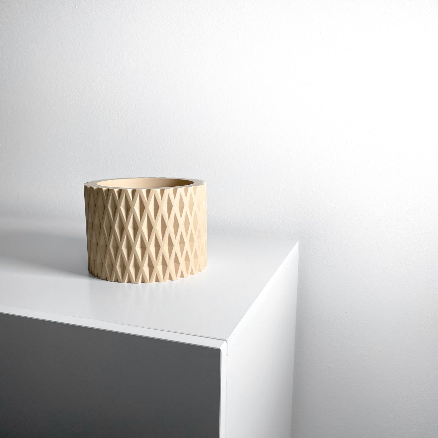 Planter Pot, Contemporary Indoor Container, Succulent Holder, Herb Decor, Minimalist Balcony Plant Idea