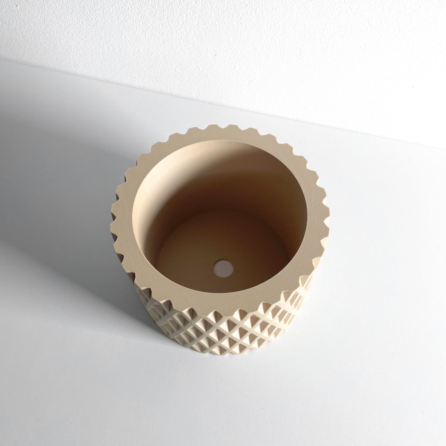 Planter Pot, Contemporary Indoor Container, Succulent Holder, Herb Decor, Minimalist Balcony Plant Idea