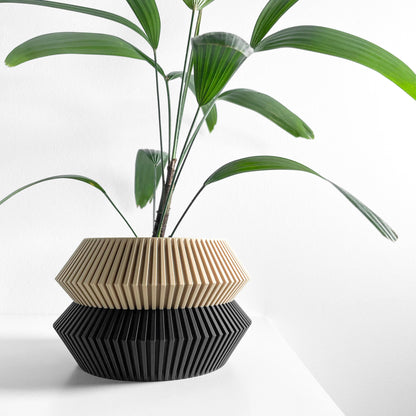 Geometric Artistic Planter Pot, Sculptural Succulent Vessel, Stylish Herb Container, Original Desk Accent, Nordic