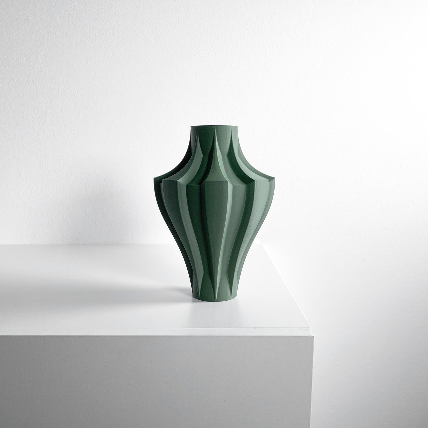 Modern Vase, Nordic Minimalist Sculptural Tabletop Decoration, Elegant Flower Holder